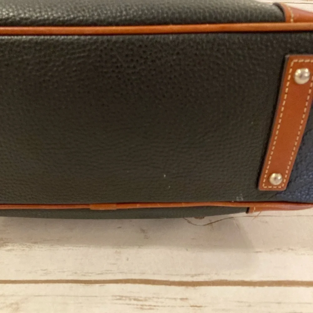 Dooney & Bourke Pebble Grain Hobo Black